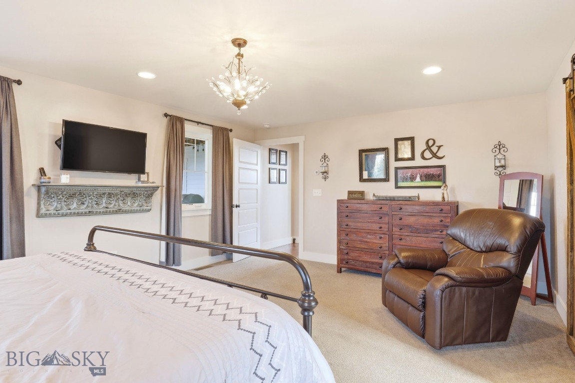 646 Hulbert Road W Property Photo 28