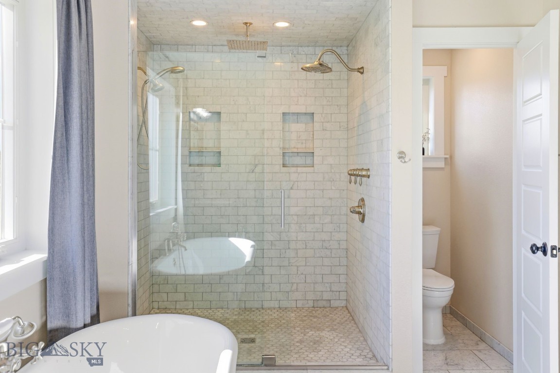 646 Hulbert Road W Property Photo 31
