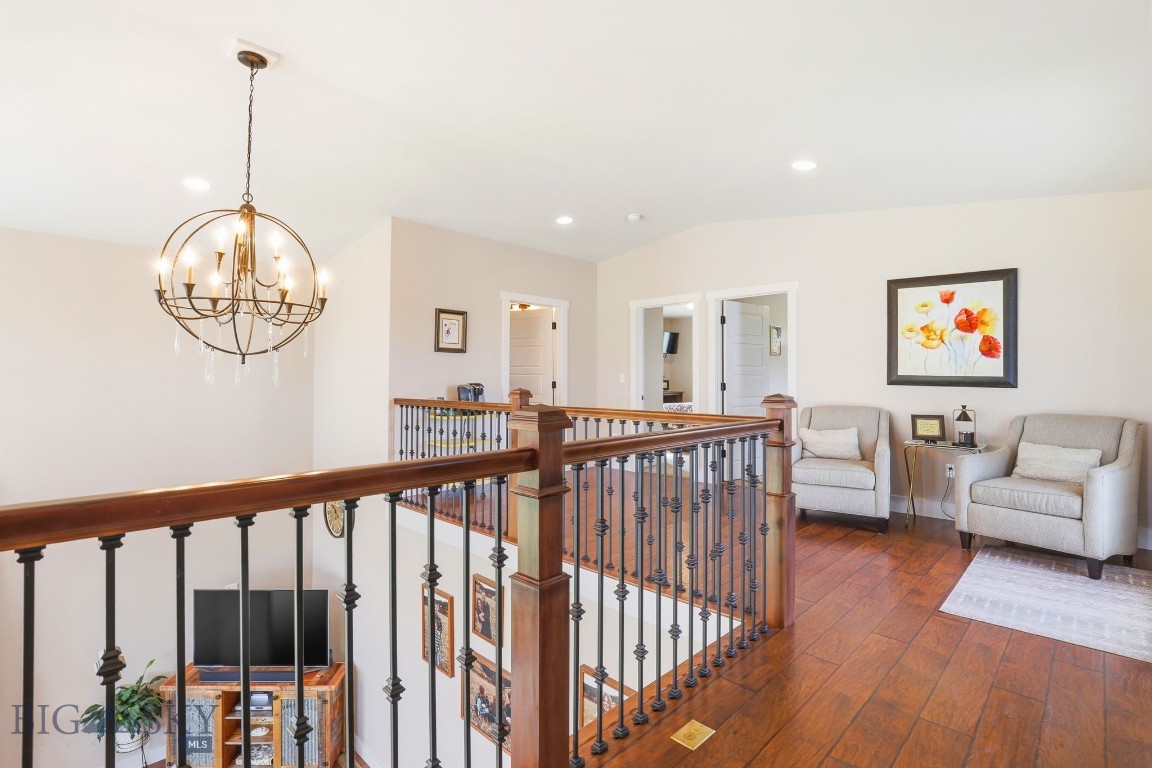 646 Hulbert Road W Property Photo 37