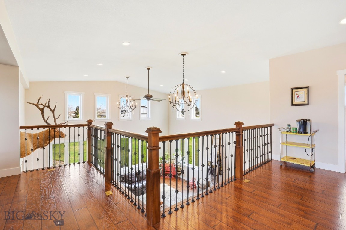 646 Hulbert Road W Property Photo 38