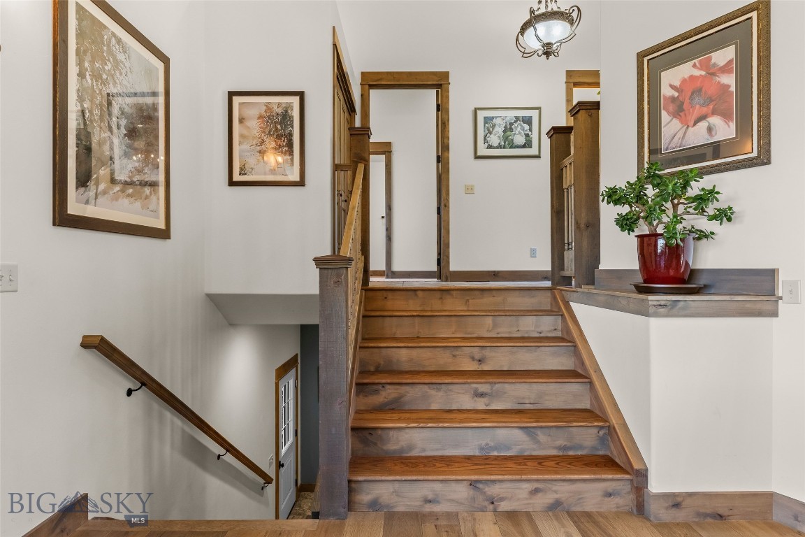 8937 Sandy Creek Lane Property Photo 15