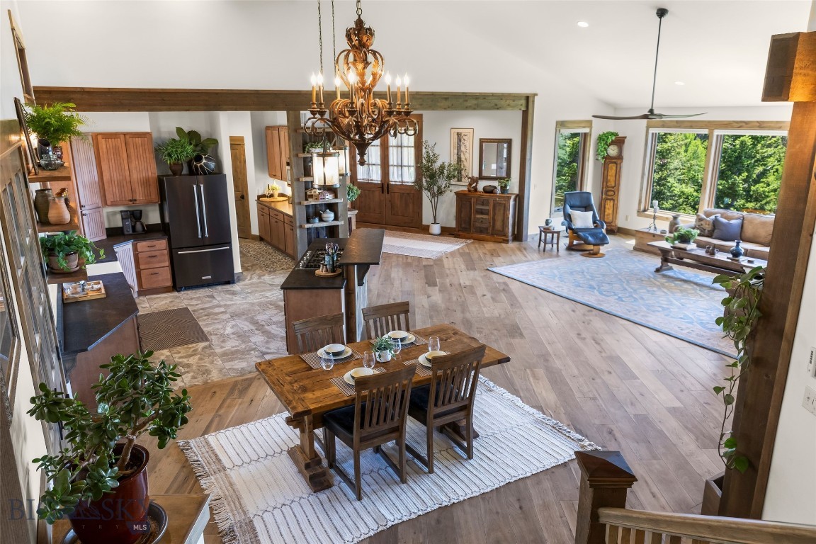 8937 Sandy Creek Lane Property Photo 16