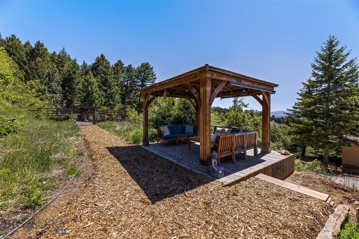 8937 Sandy Creek Lane Property Photo 42