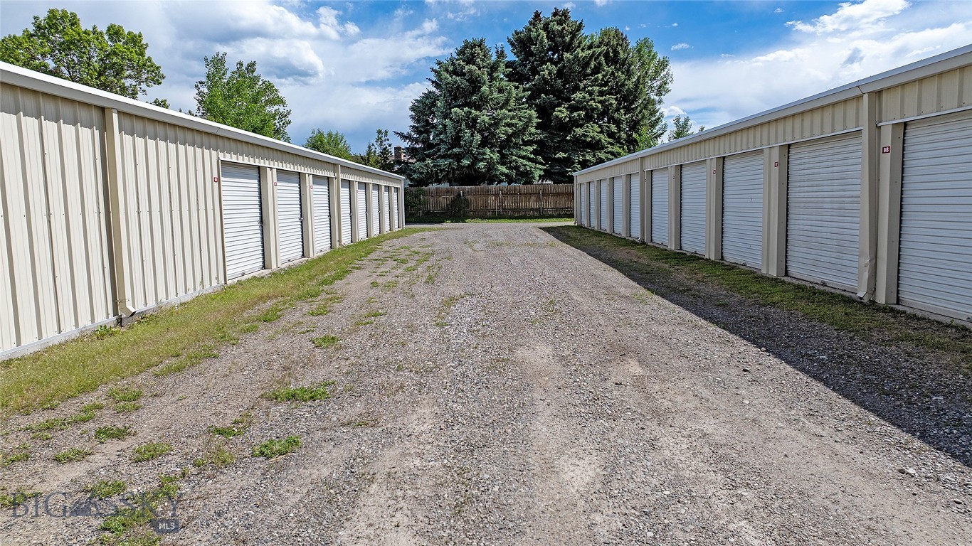 410631 Property Photo 11