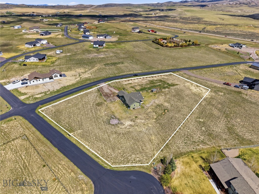 59 Starview Property Photo 2