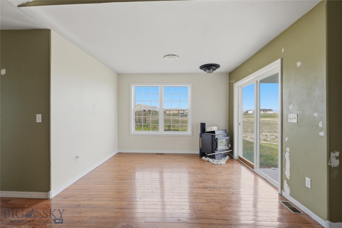 59 Starview Property Photo 16