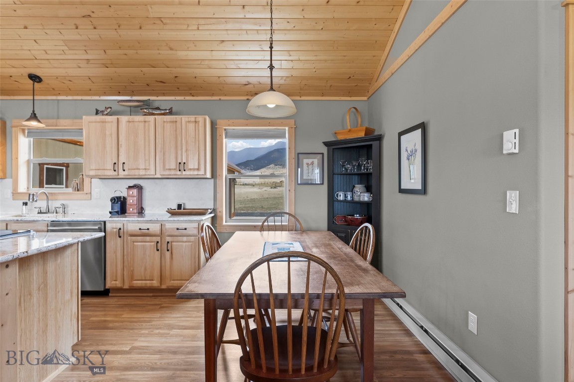60 Wapiti Rd Property Photo 12