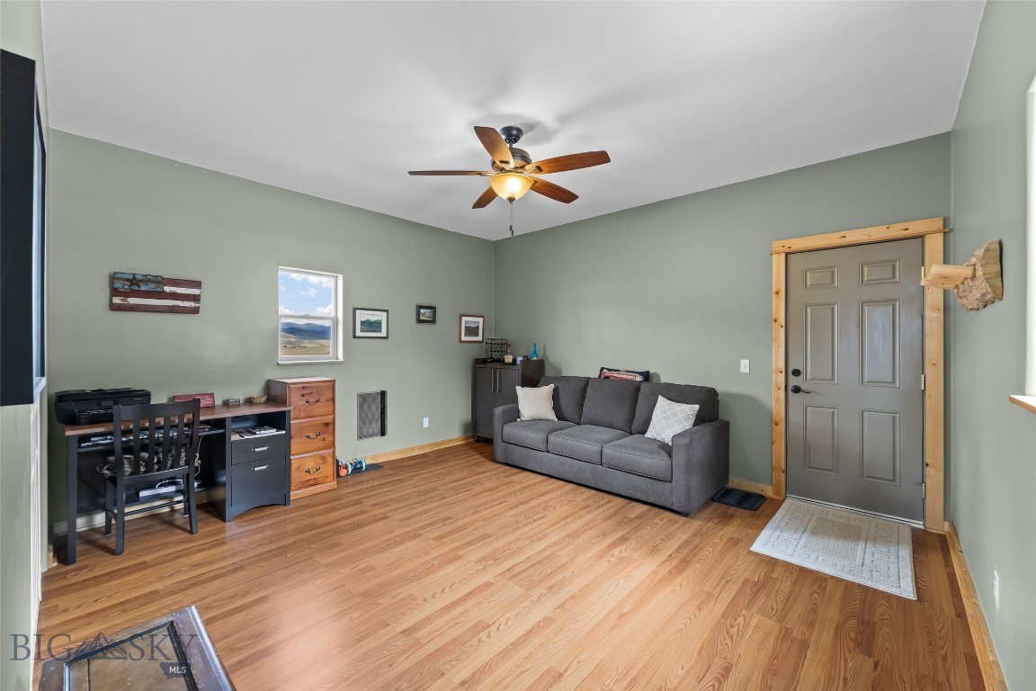 60 Wapiti Rd Property Photo 25