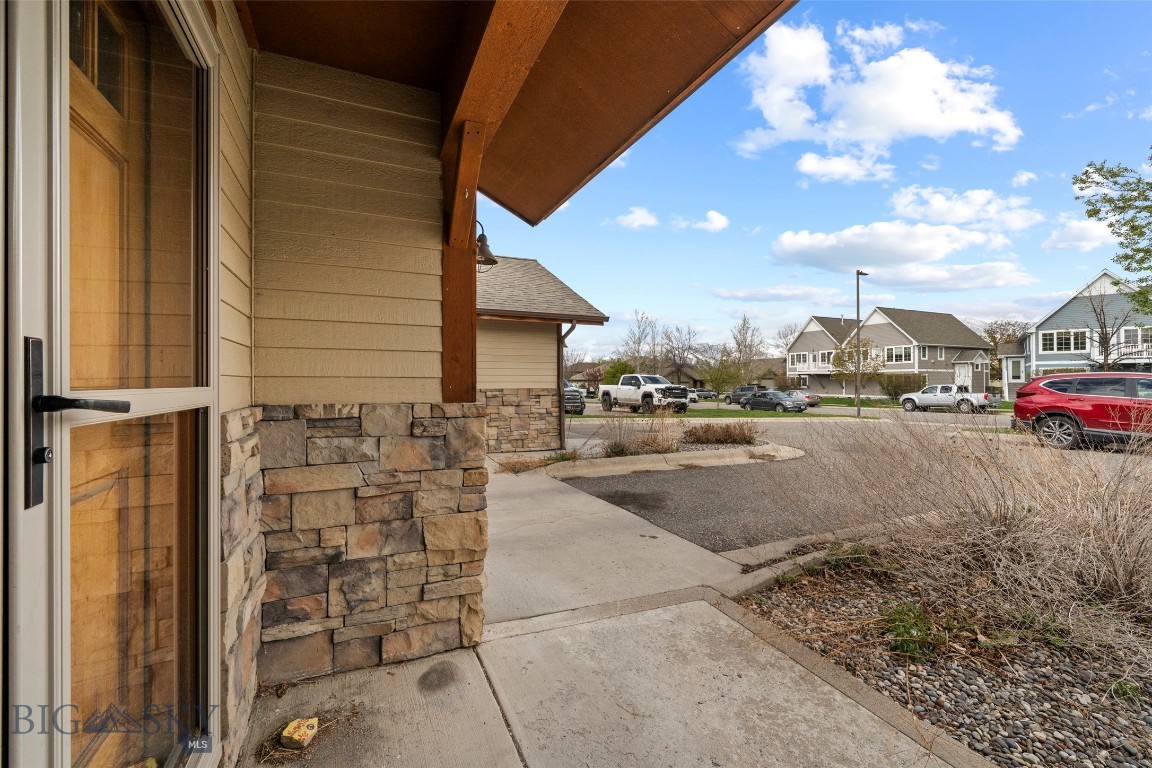 2963 Warbler Way 3 Property Photo 6