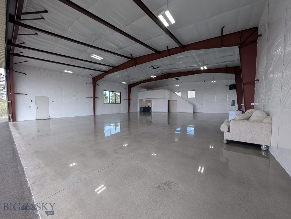 171 Taxi Way Tango Property Photo 20
