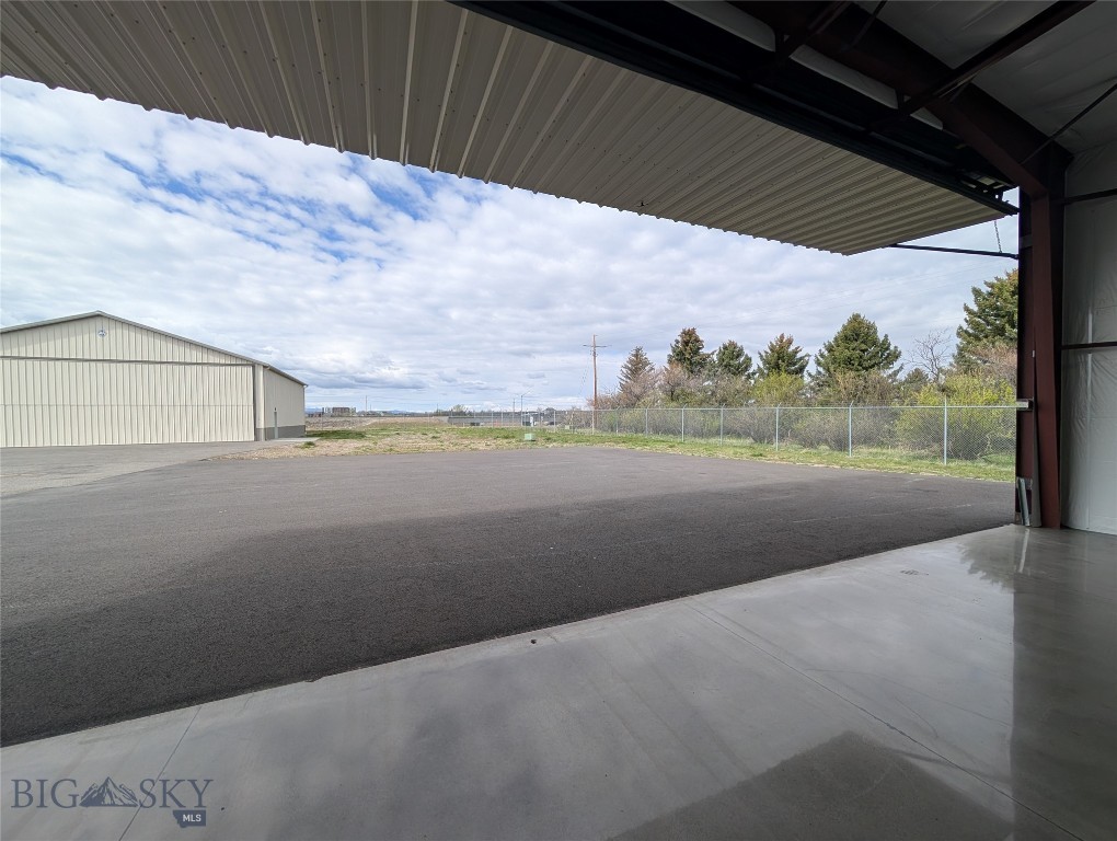 171 Taxi Way Tango Property Photo 25