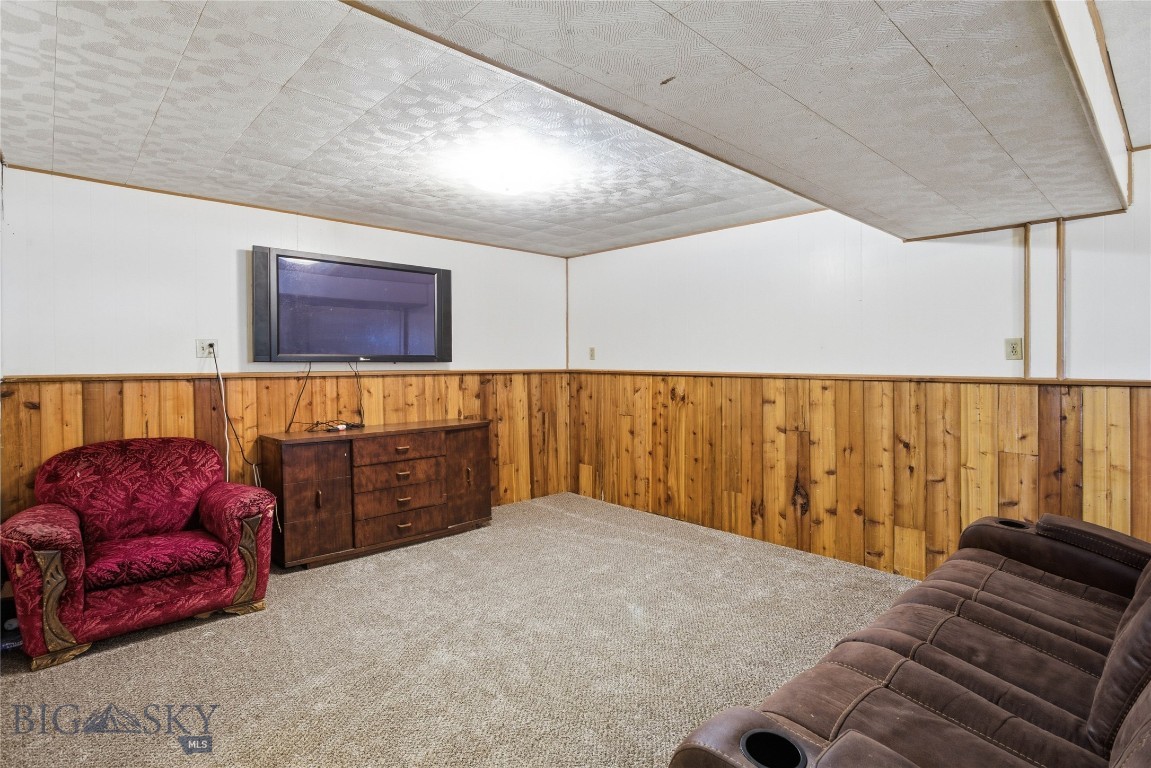 1901 Lafayette Property Photo 12