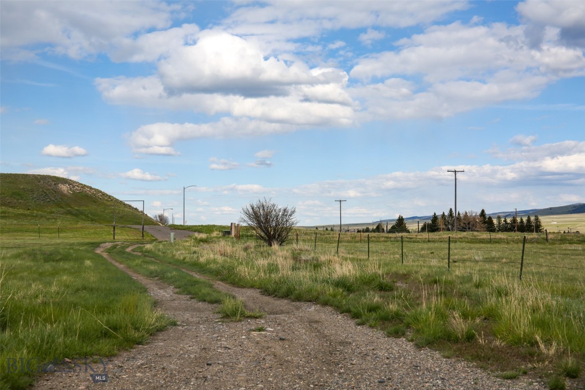 Nhn Sun Avenue Property Photo 11