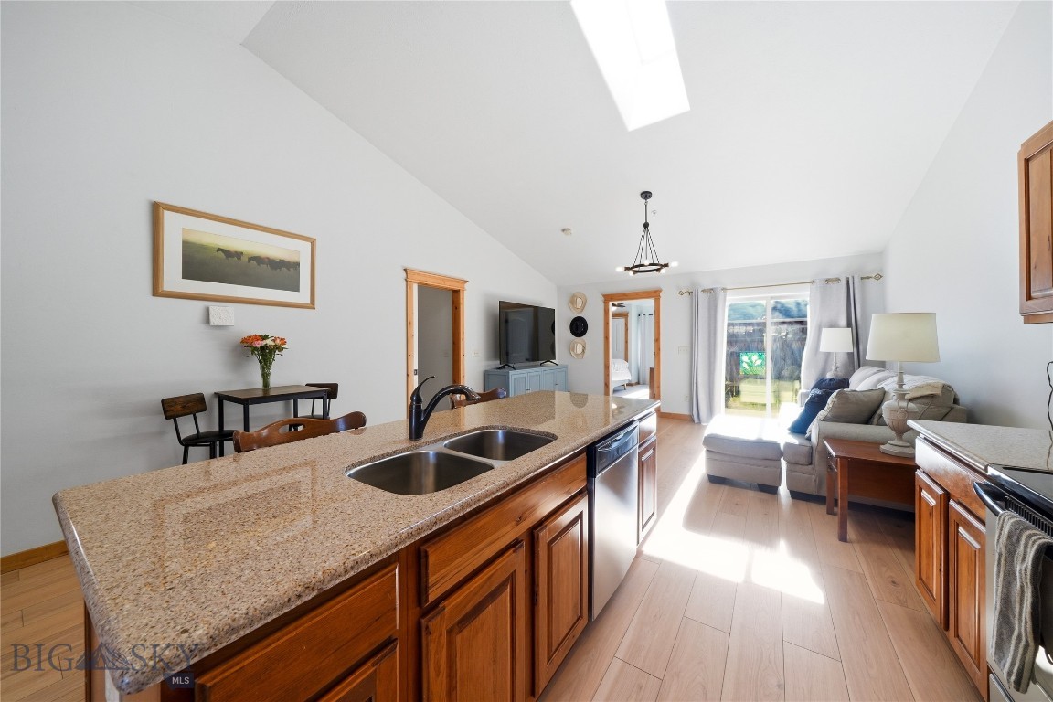 145 Talon Way B Property Photo 6