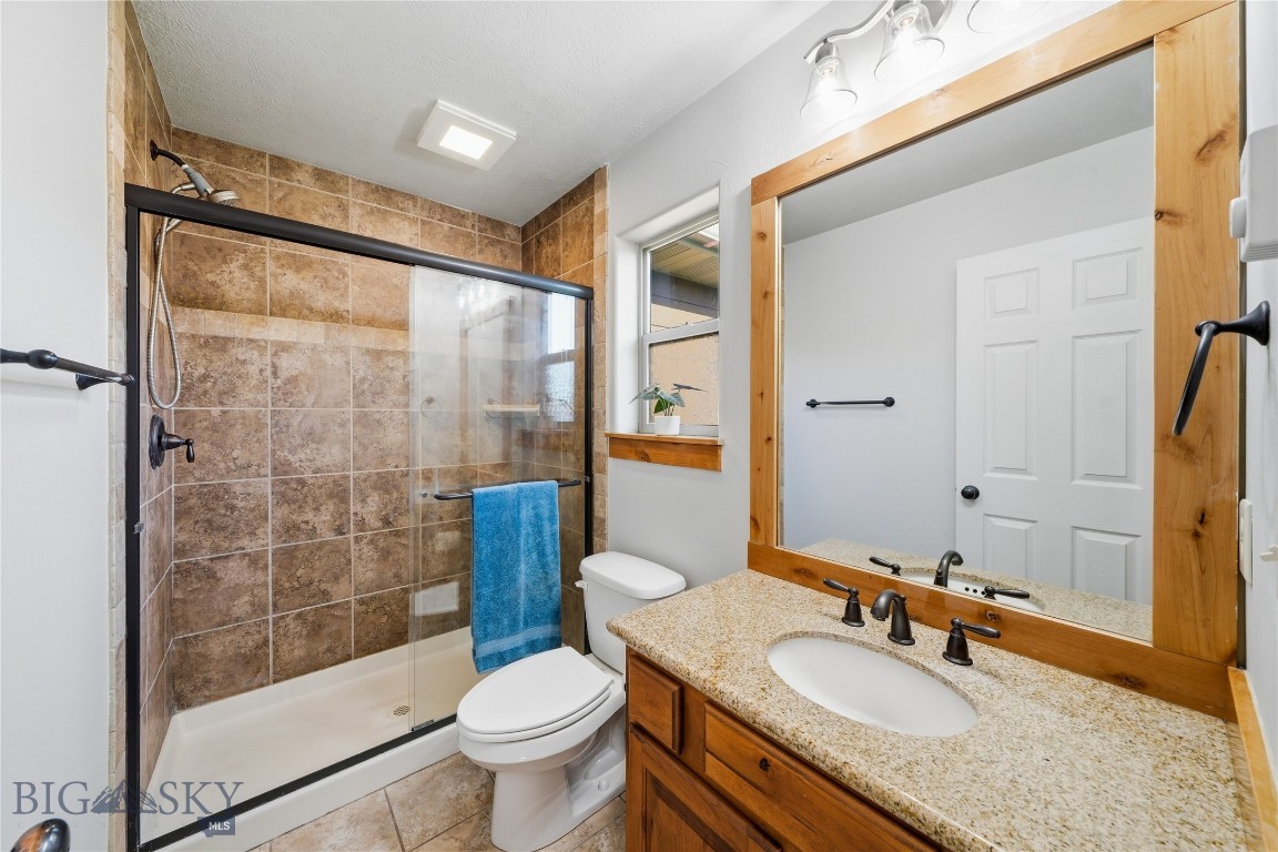 145 Talon Way B Property Photo 12