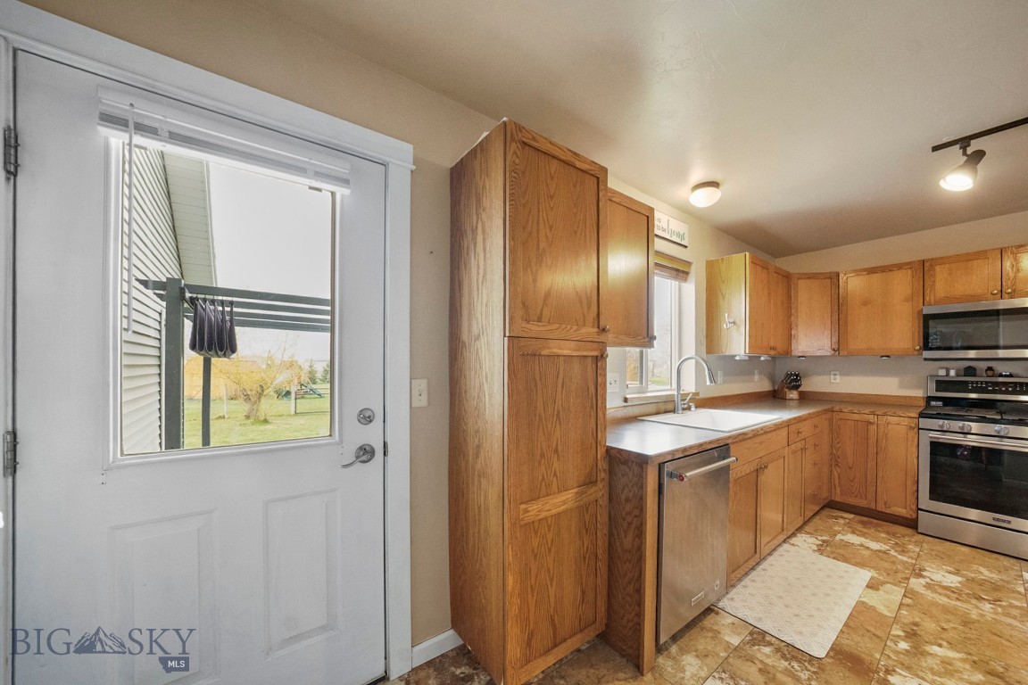 174 Heidi Lane Property Photo 16
