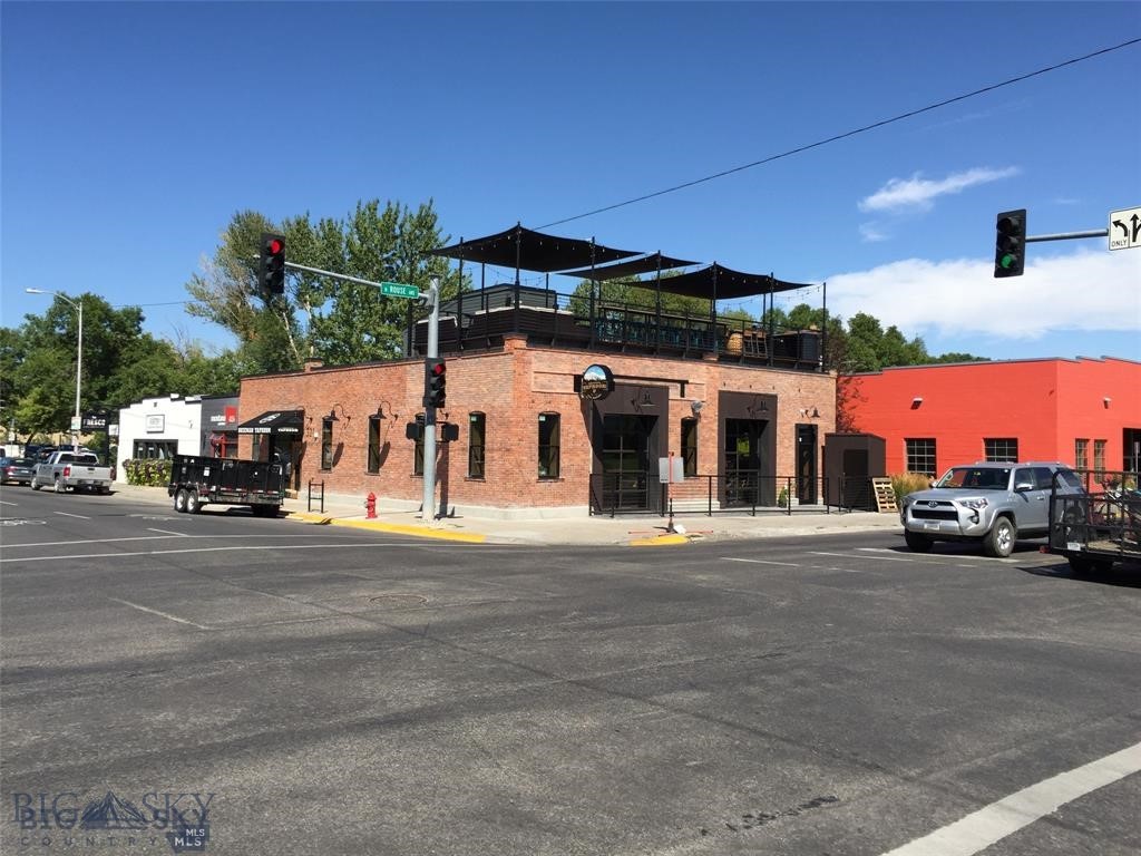 101 N Rouse Avenue Property Photo 1