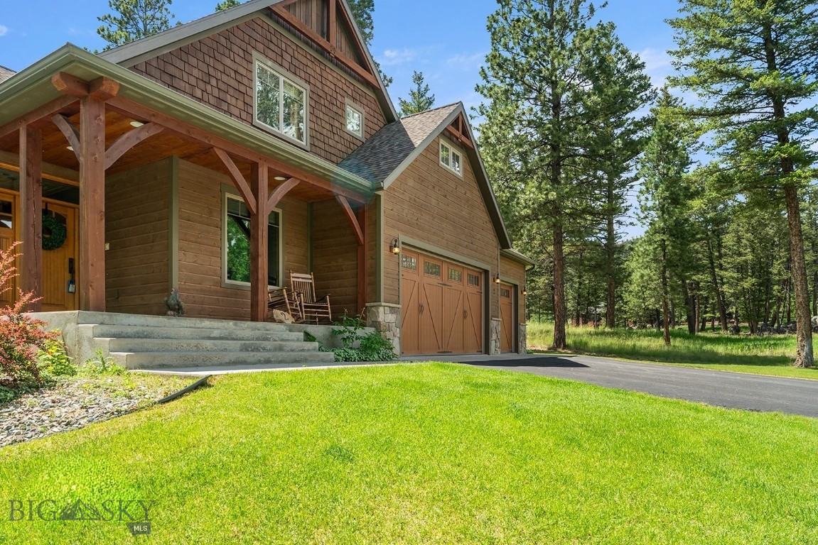 2 Grouse Court Property Photo 1