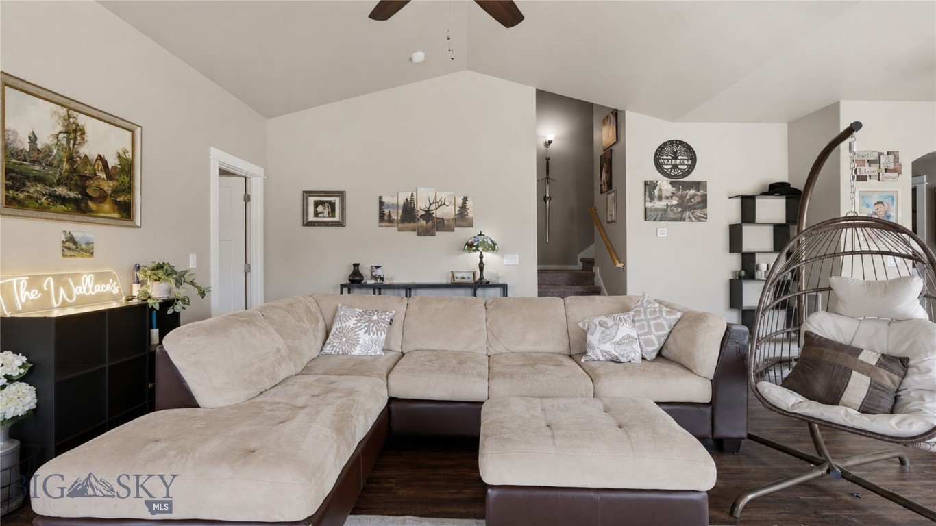 5119 Dragon Fly Street Property Photo 6