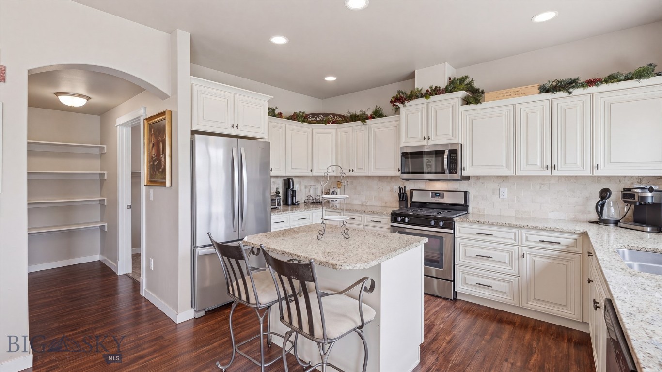 5119 Dragon Fly Street Property Photo 7