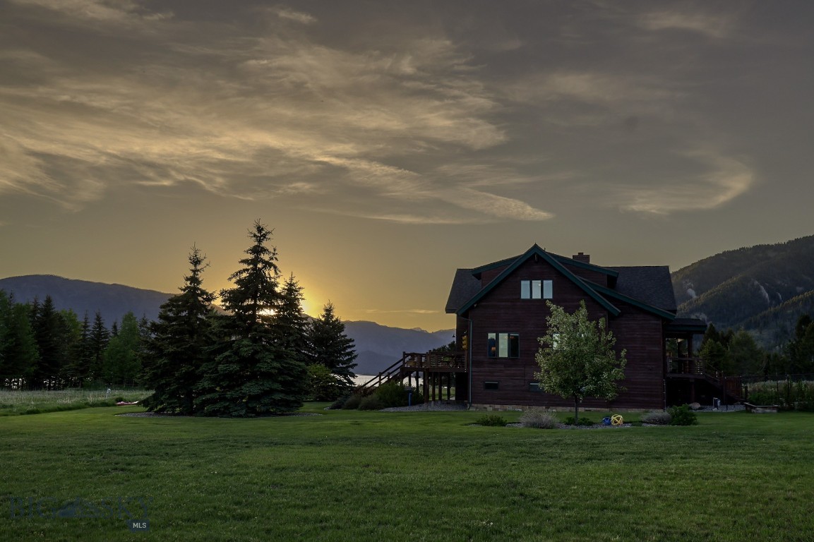 315 Lakeview Loop Property Photo 6