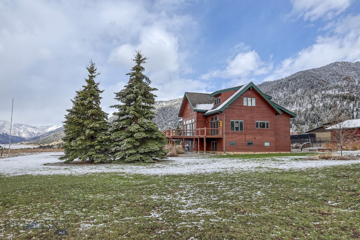 315 Lakeview Loop Property Photo 8