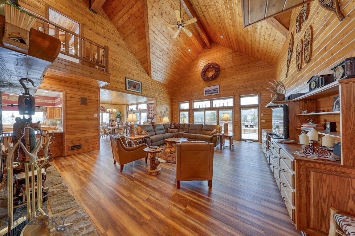 315 Lakeview Loop Property Photo 12