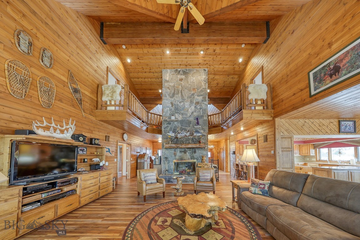 315 Lakeview Loop Property Photo 15