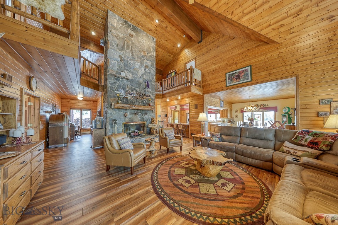 315 Lakeview Loop Property Photo 16