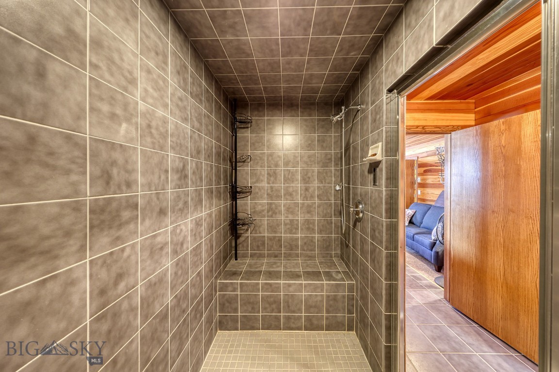 315 Lakeview Loop Property Photo 55
