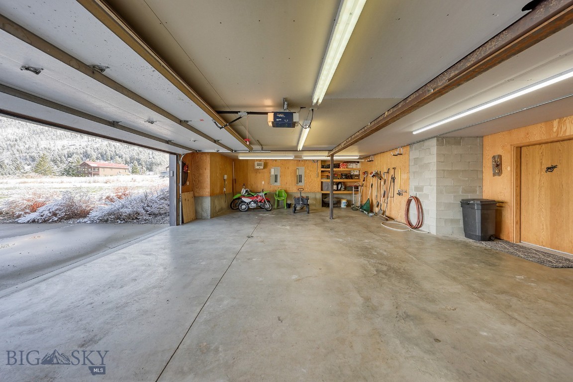 315 Lakeview Loop Property Photo 64