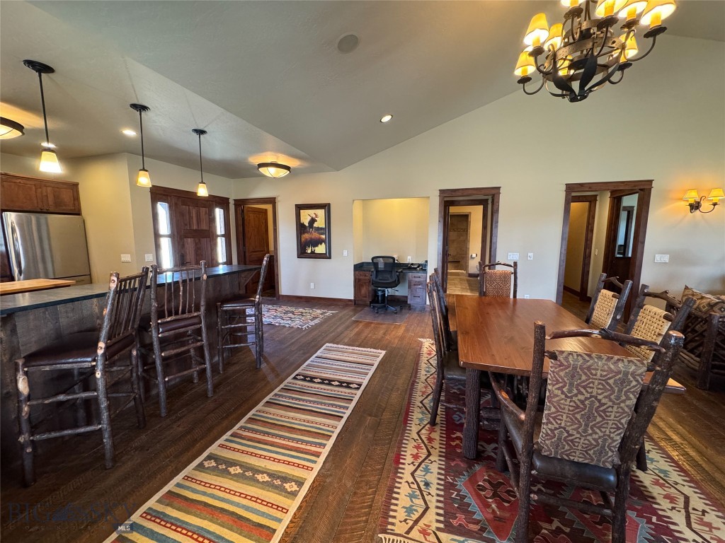 100 Snowberry Path Property Photo 30