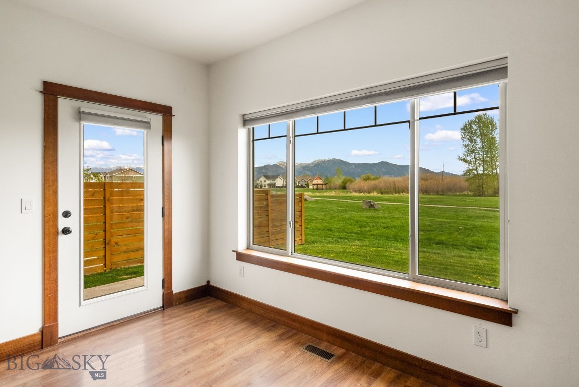 812 Rosa A Property Photo 14