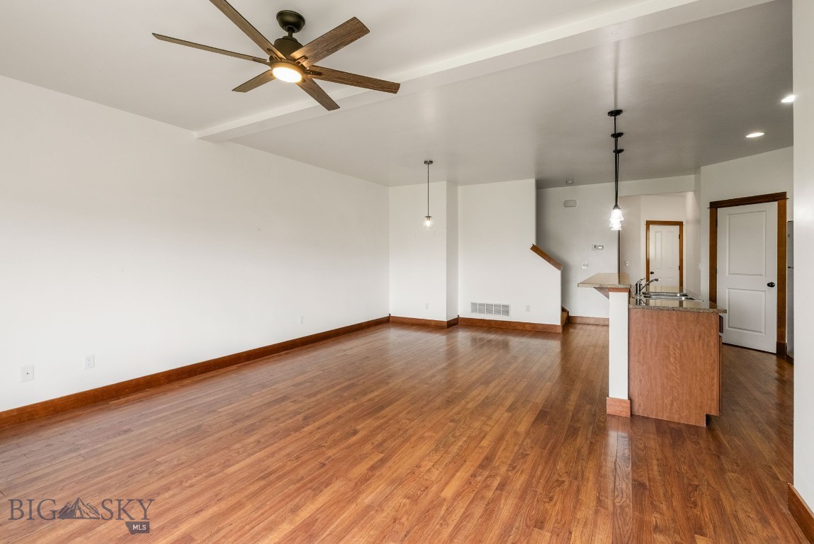 812 Rosa A Property Photo 19