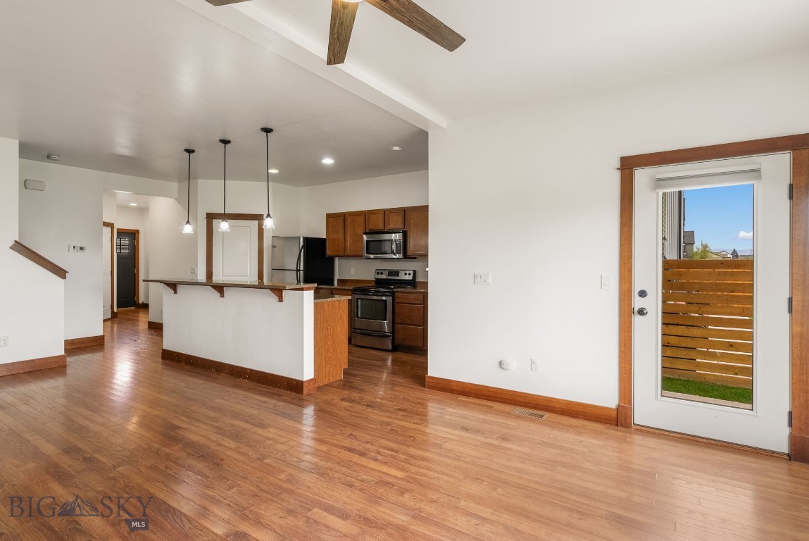 812 Rosa A Property Photo 21
