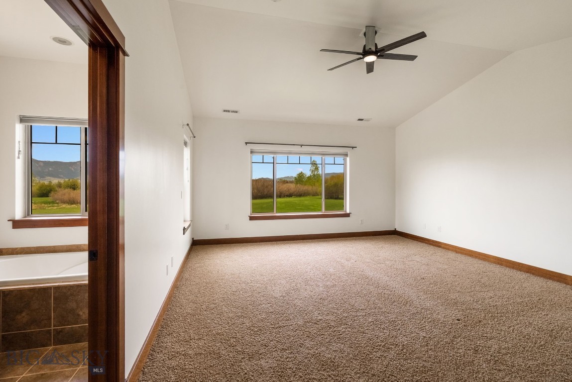 812 Rosa A Property Photo 27
