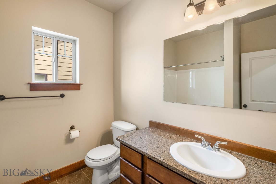 812 Rosa A Property Photo 44