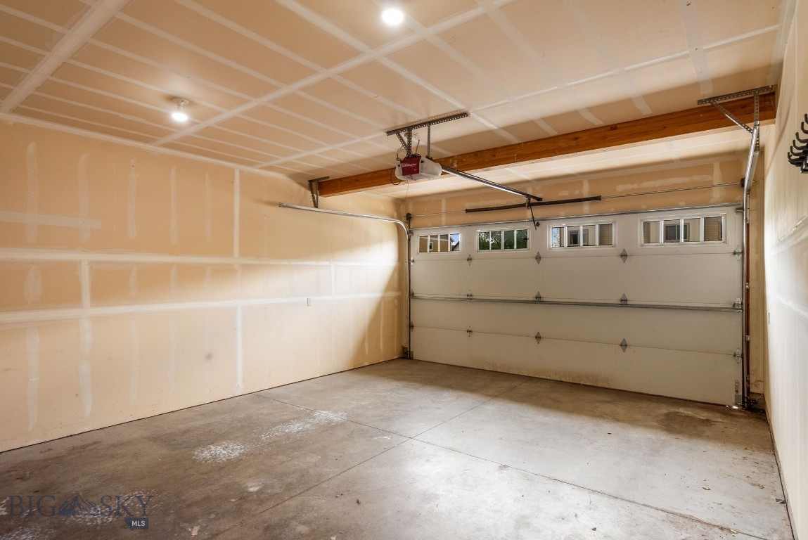 812 Rosa A Property Photo 56