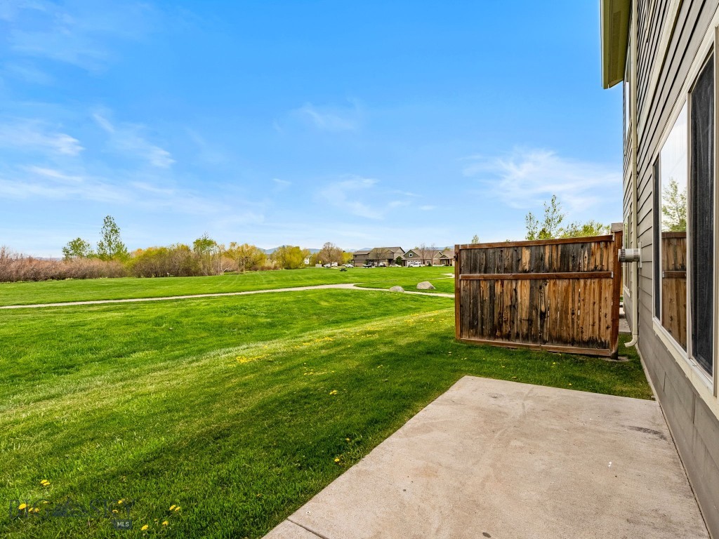 812 Rosa A Property Photo 58