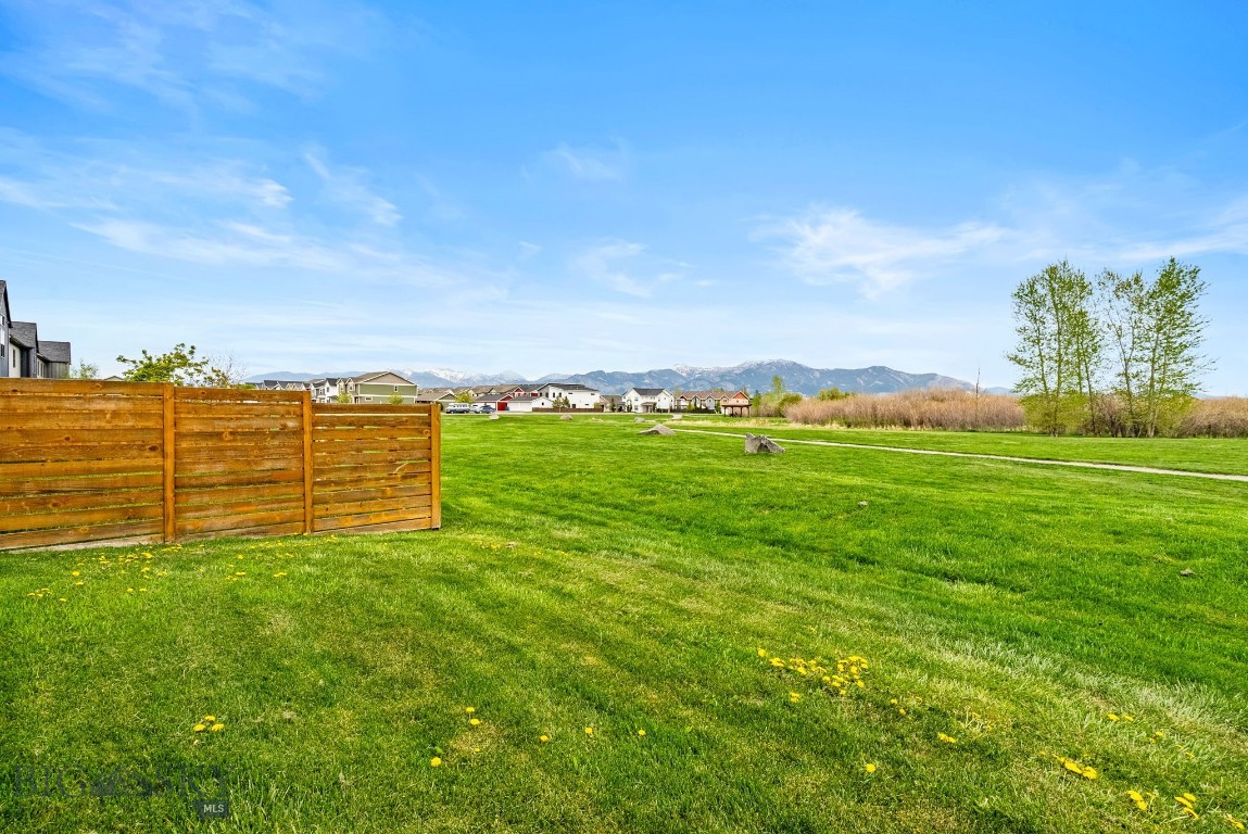 812 Rosa A Property Photo 59