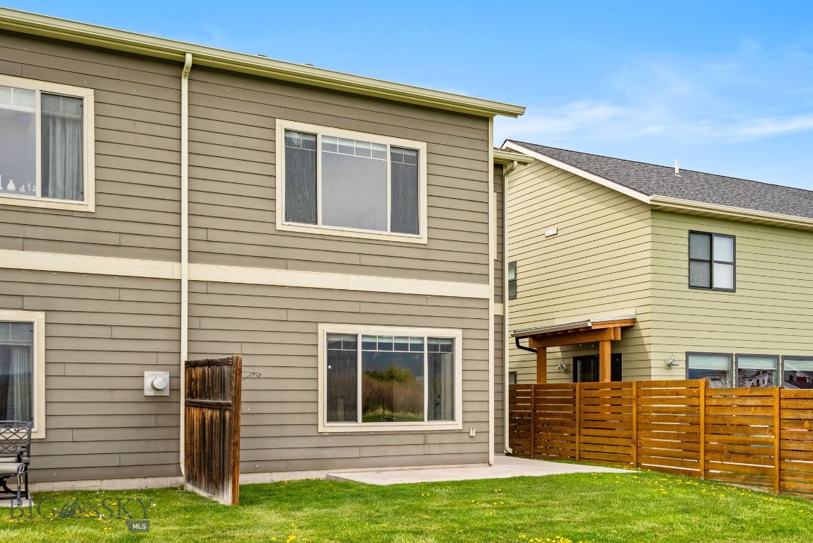 812 Rosa A Property Photo 70