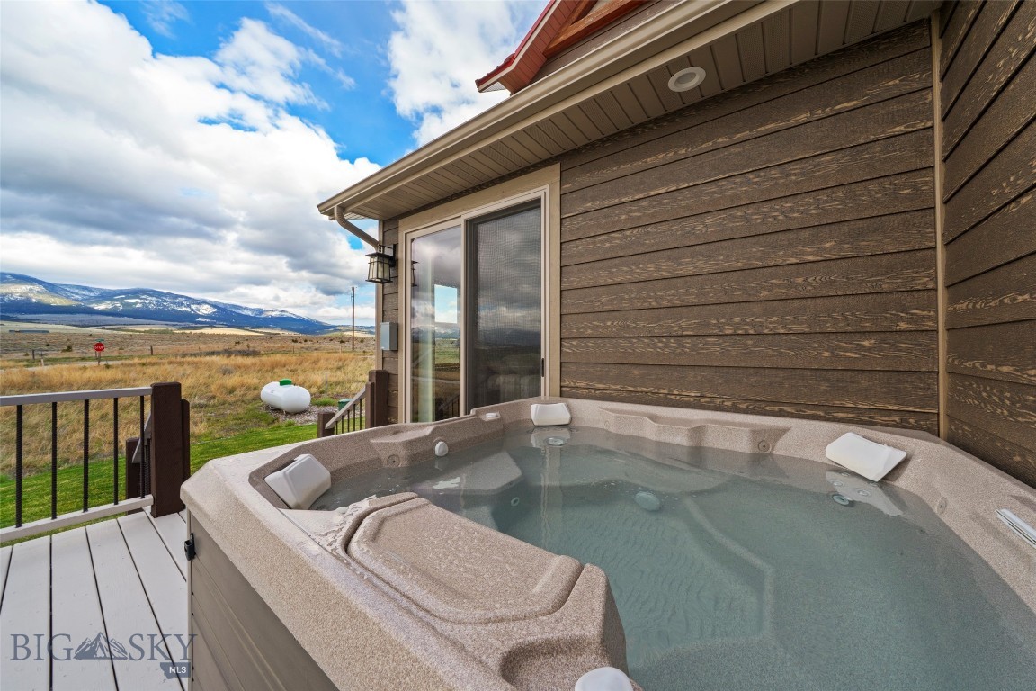 410833 Property Photo 65