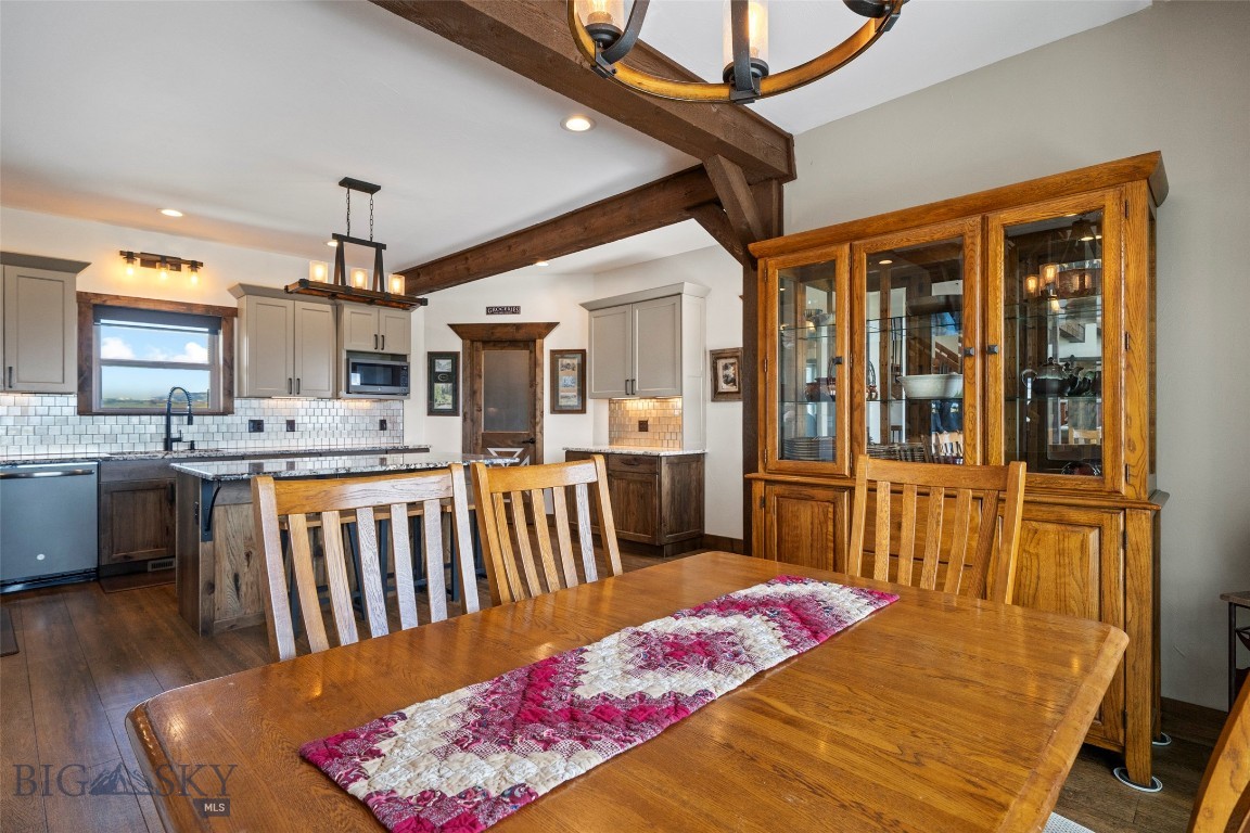 410833 Property Photo 92