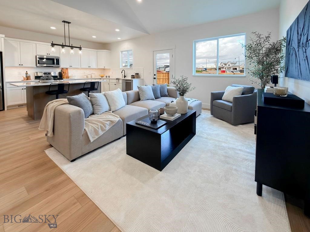 810 Accolade Loop Property Photo 6