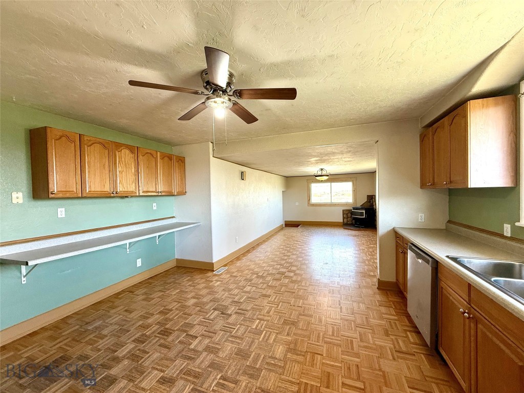 47 Tristan River Lane Property Photo 8