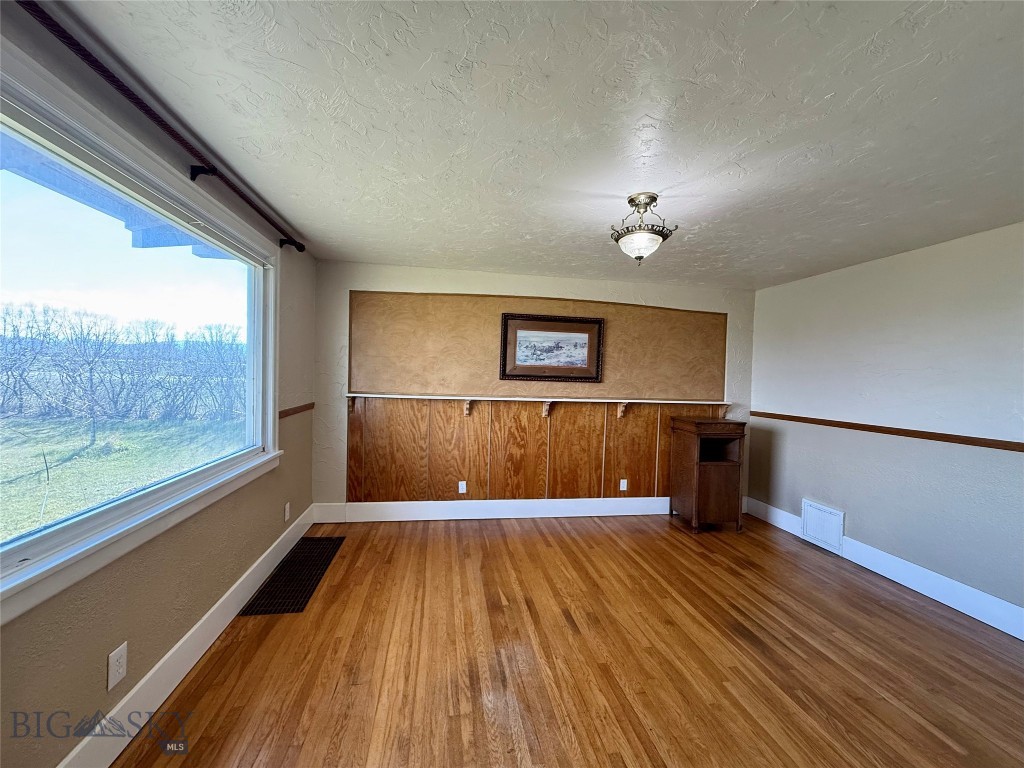 47 Tristan River Lane Property Photo 10