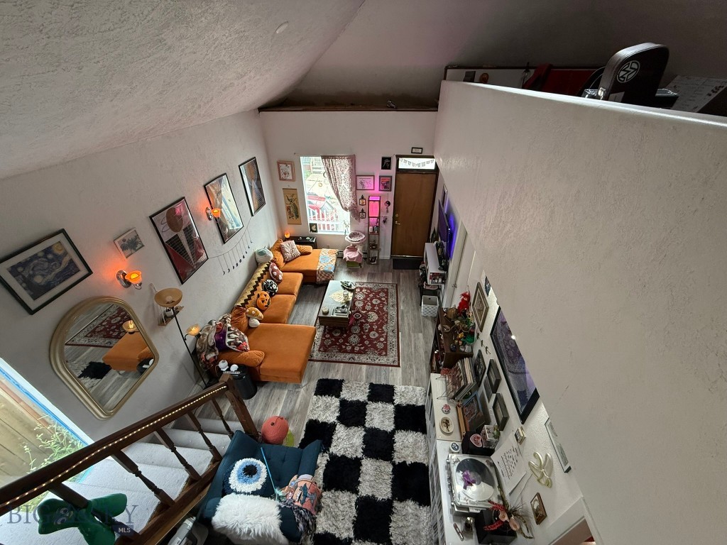 605 Caledonia Property Photo 4
