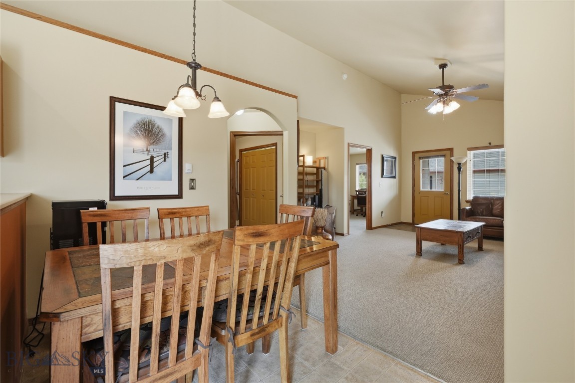 8 Eliza Drive B Property Photo 18