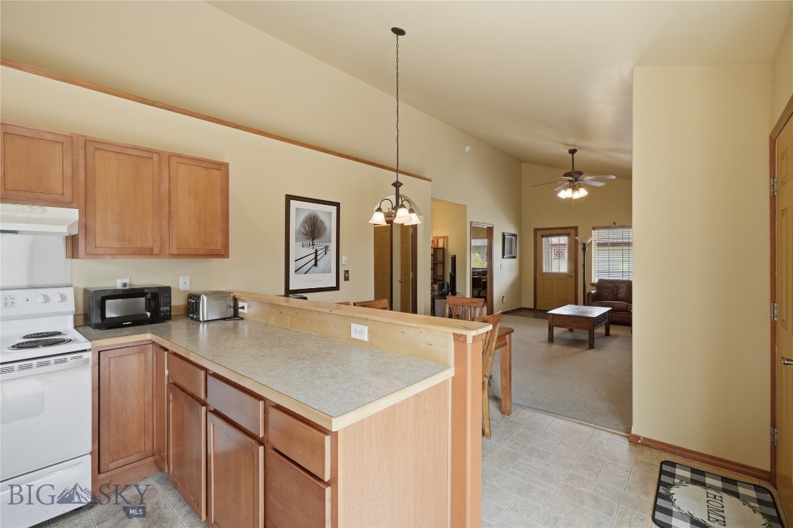 8 Eliza Drive B Property Photo 23
