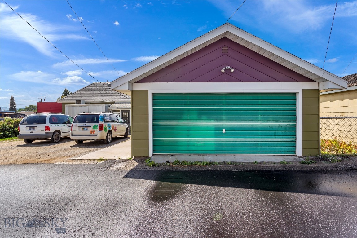1644 Harrison Property Photo 35